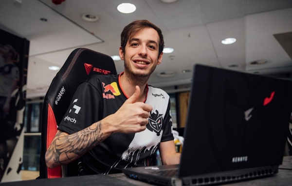 梦回仁川难挽狂澜 五杀得手峡谷皆寂 BLG挺近胜者组